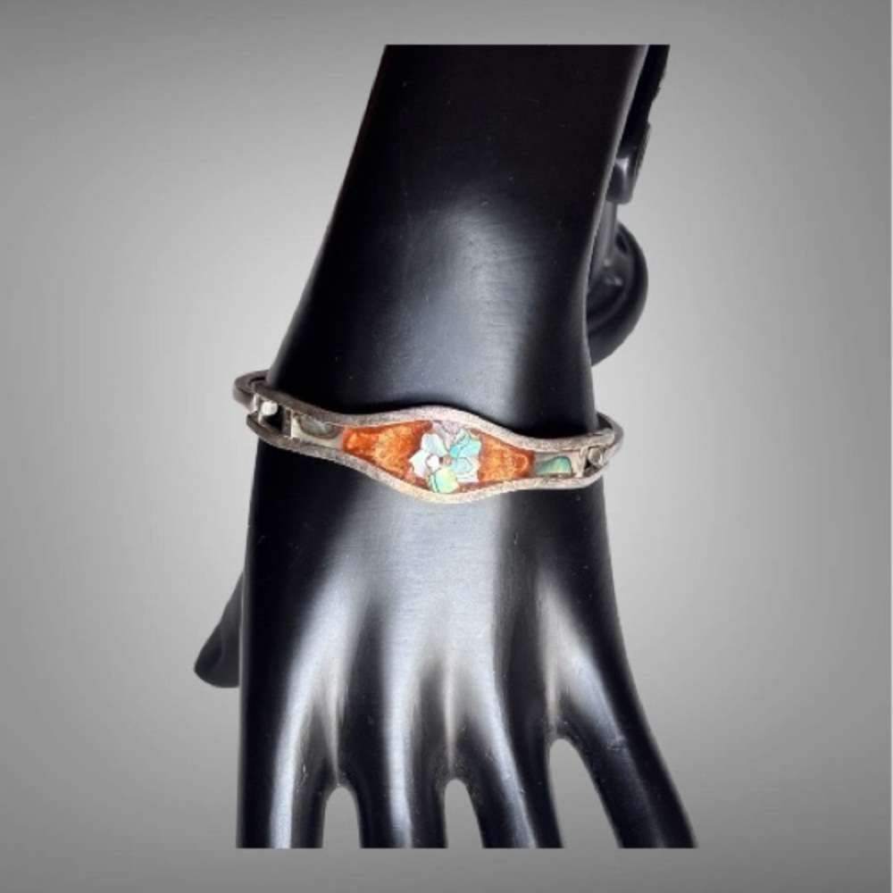 🌼VTG Mexican Alpaca Silver Flower Shell Inlay Bracelet
